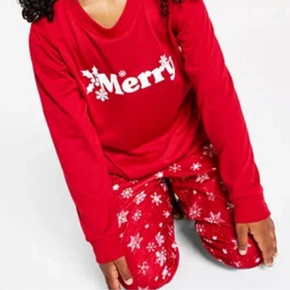 Kids Unisex 2T-3T Merry Snowflake Holiday Christmas Pajama Set Candy Red